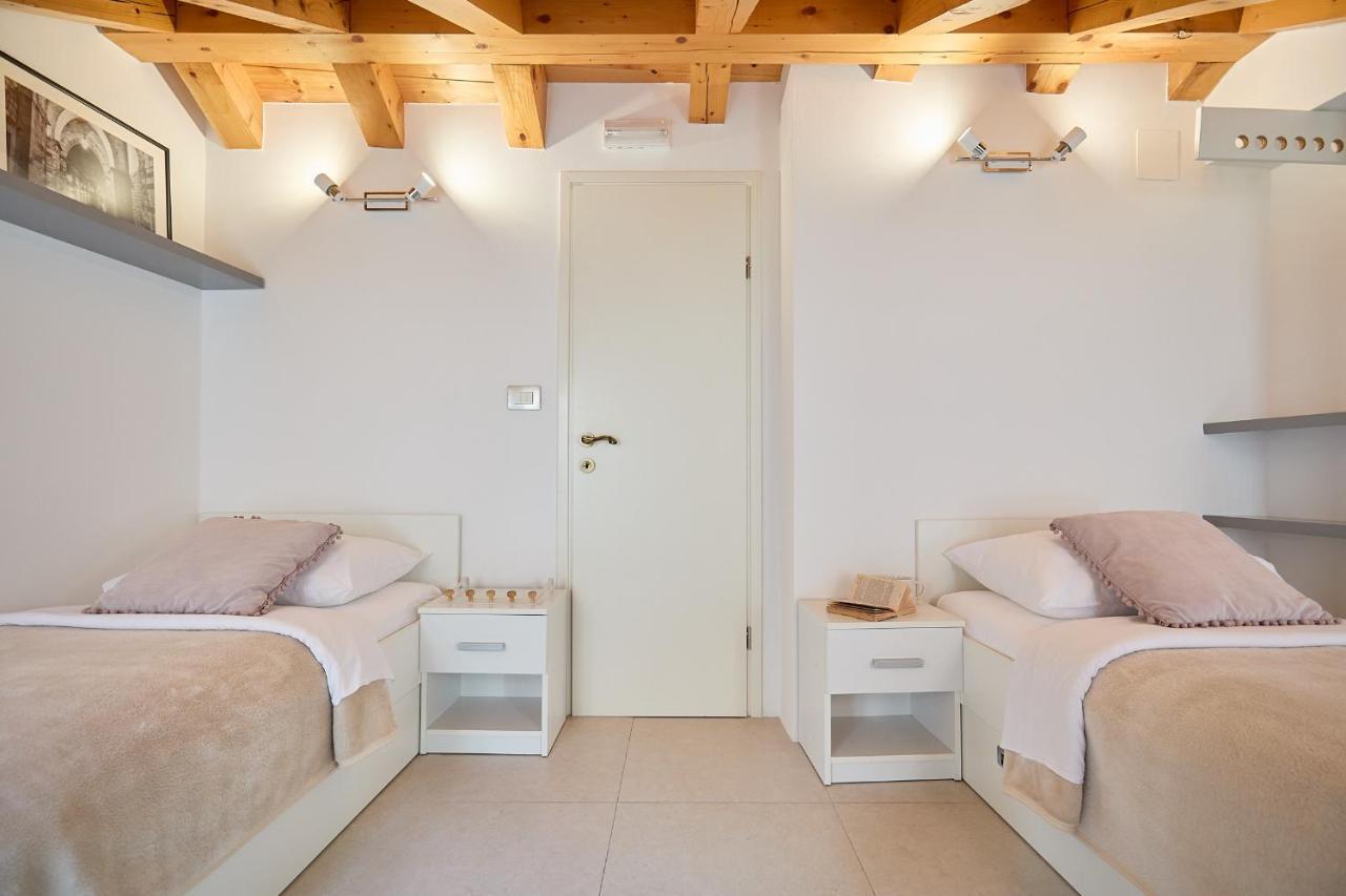 Apartment B18